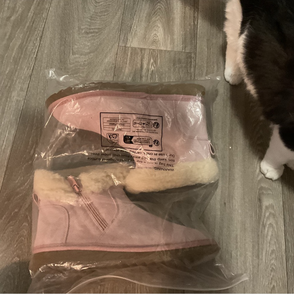 Pink Shearling-Lined Winter Boots